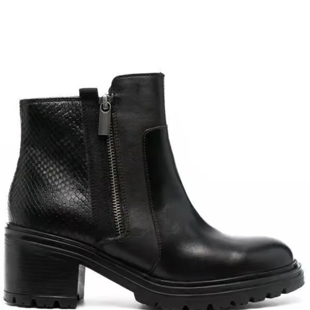 NIB Geox Black Leather Snakeskin Ankle Boots Damiana